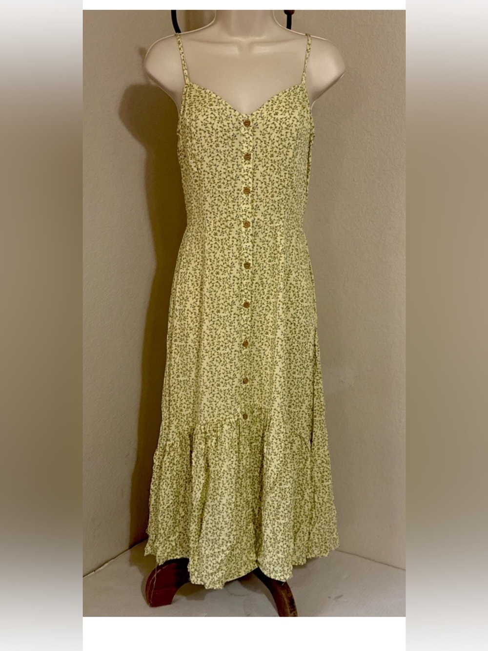 Floral Bottom Front- Maxi Dress Boho Sundress Lightweight Flowing Fit Size Large